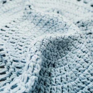 Runder Himmelblauer <br> Hakenteppich